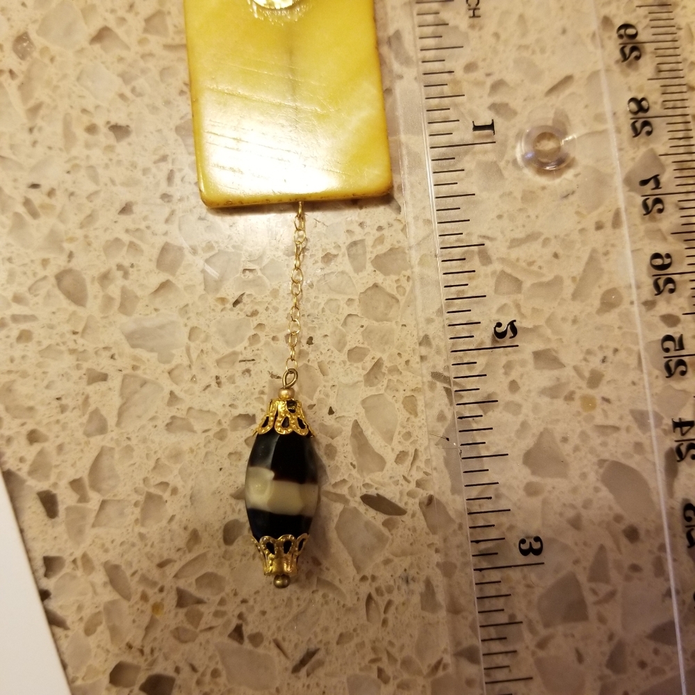 Dangle Earrings - Picture 2 of 3